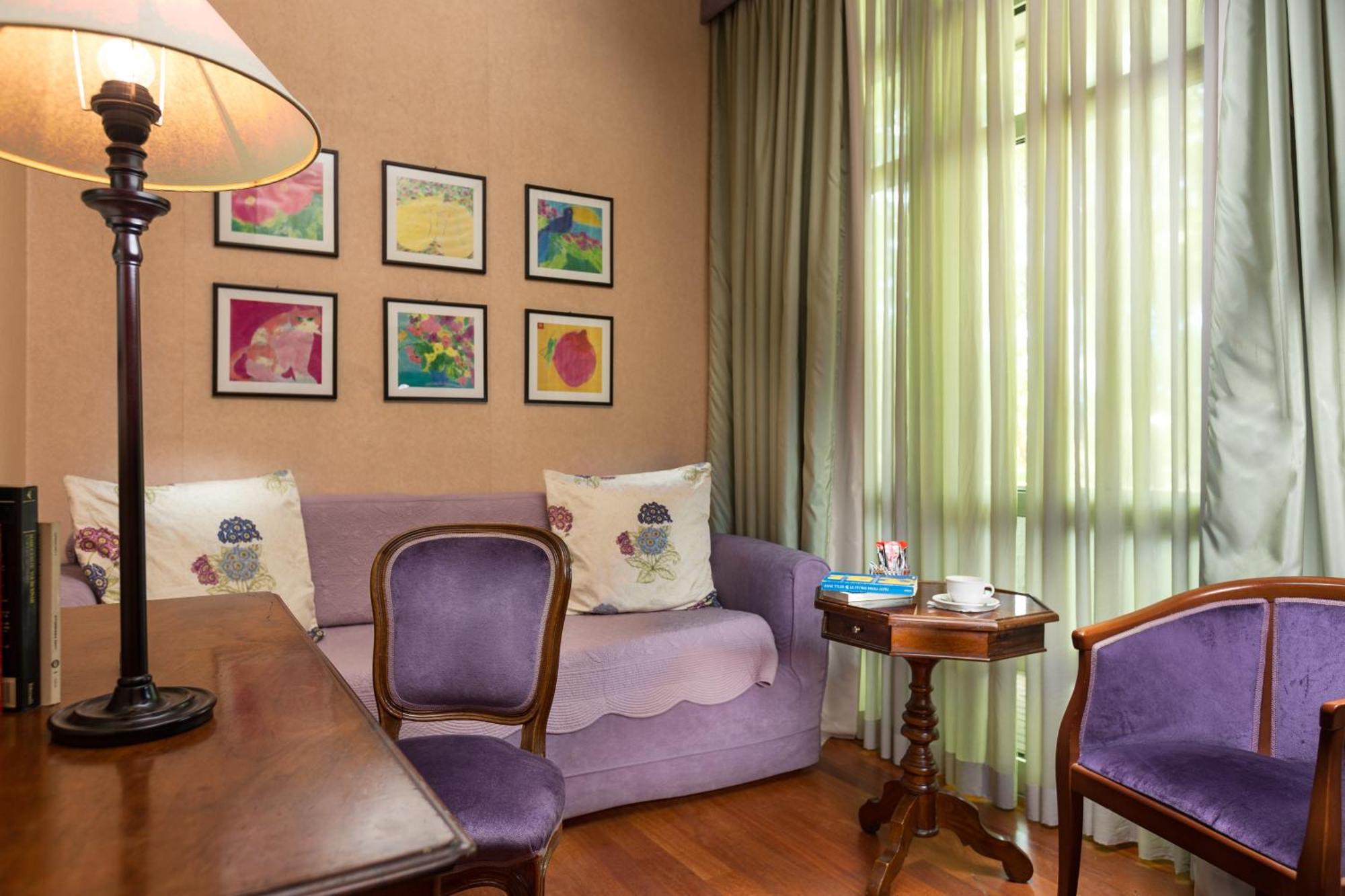 Executive Room
